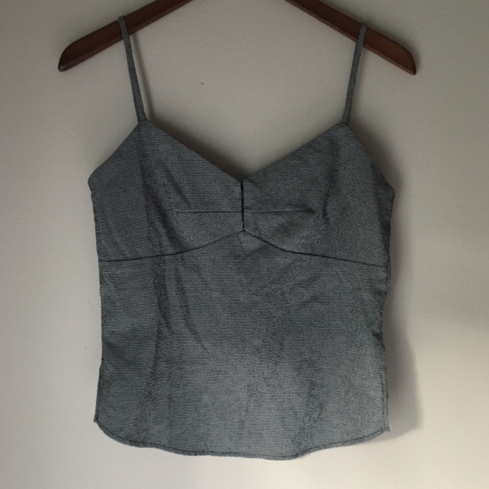 Geisha tank, 3clips in front, slits on both sides